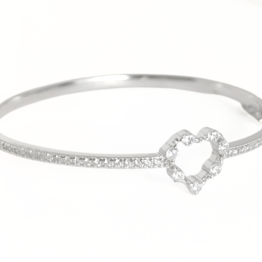 The Heartfelt Halo Kada