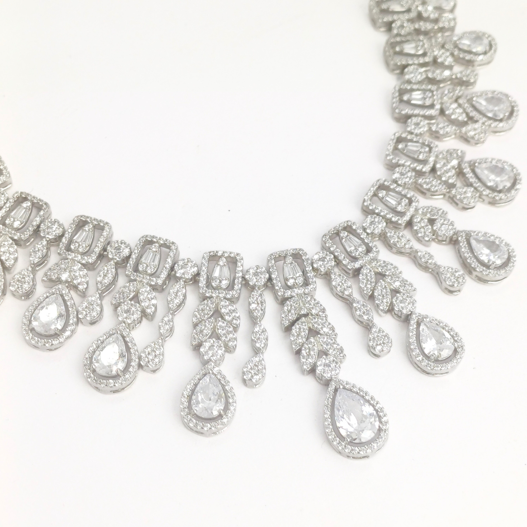 Arctic Shine Necklace Set 64.525 g