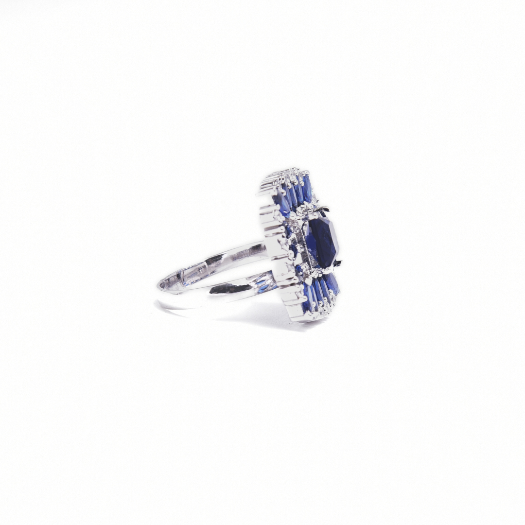 Blue Jewel Square Ring Free Size / 7.04 g