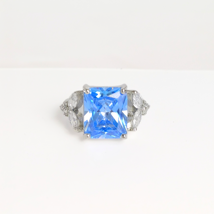 Bluish Gleam Ring 16 mm / 5.62 g
