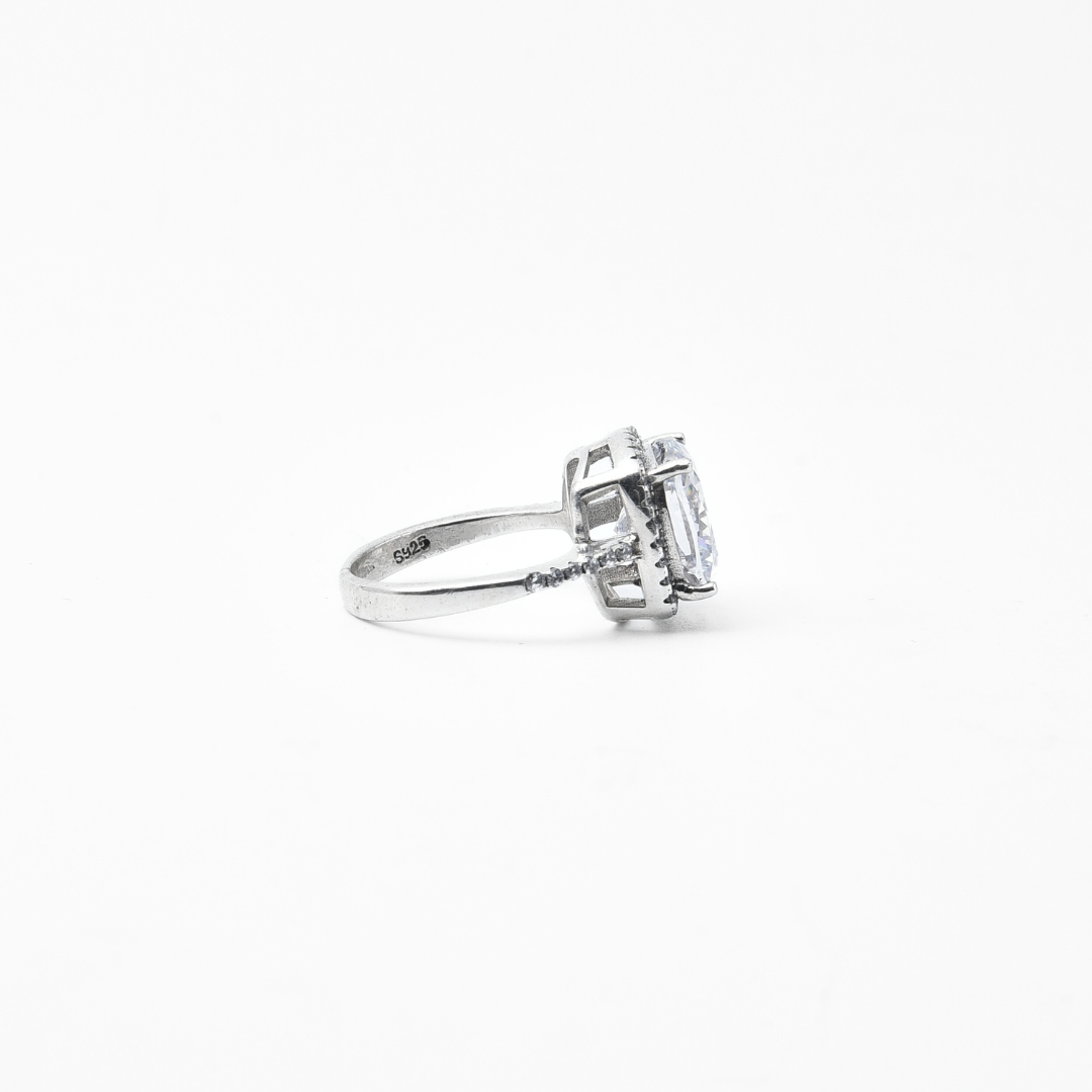 Brilliant Bloom Ring 10 mm / 4.68 g