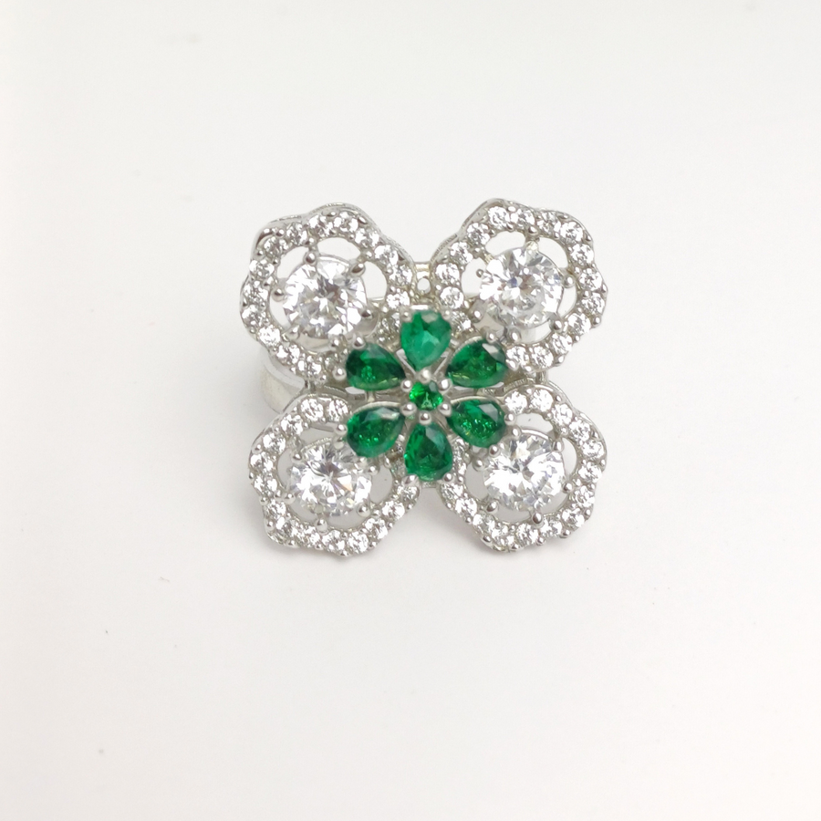 Clover Bloom Ring Free Size / 6.9 g