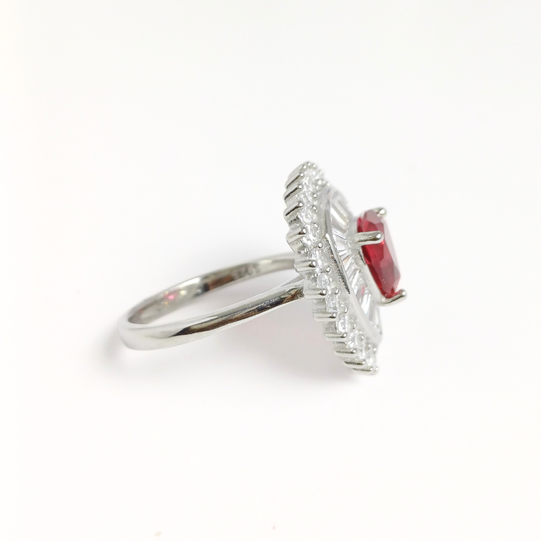 Crimson Crest Ring 12 mm / 5.25 g