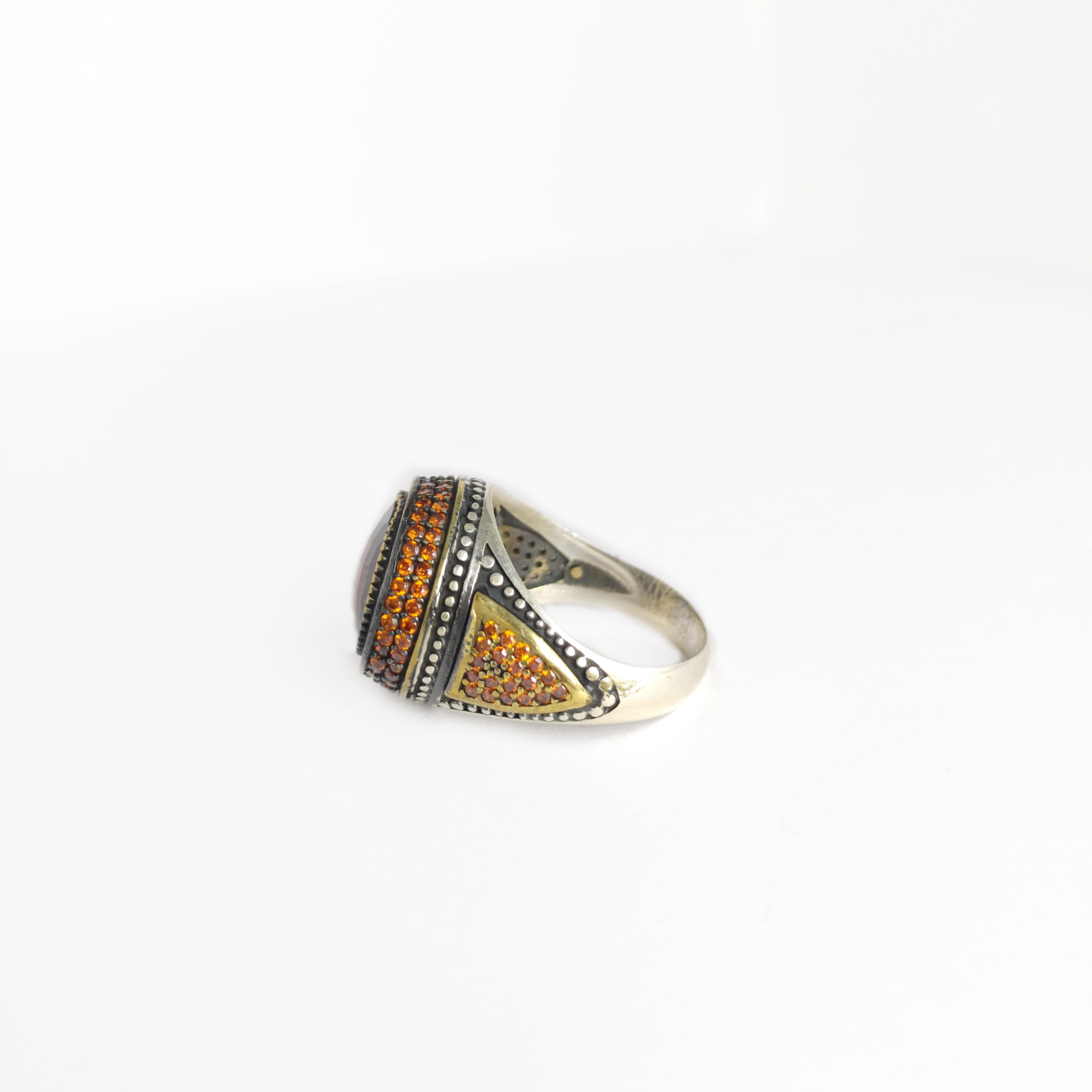 Crimson Moon Ring 24 mm / 16.44 g