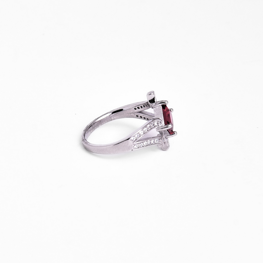 Crimson Starburst Ring 12 mm / 2.79 g