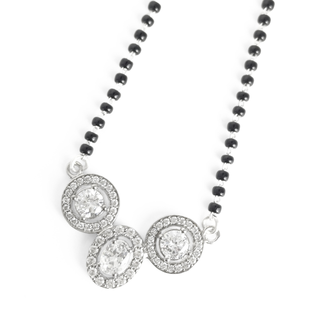 Crystal Clarity Mangalsutra 18 inches / 7.97 g