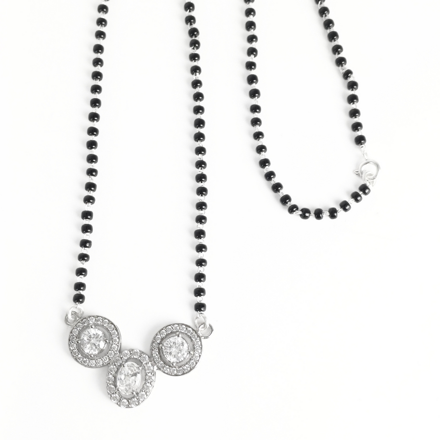 Crystal Clarity Mangalsutra 18 inches / 7.97 g