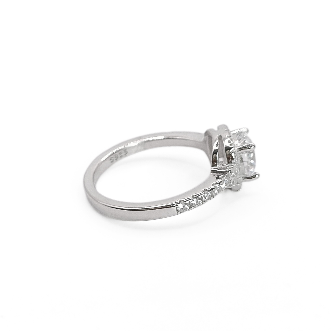 Cushion Halo Ring 11 mm / 2.68 g