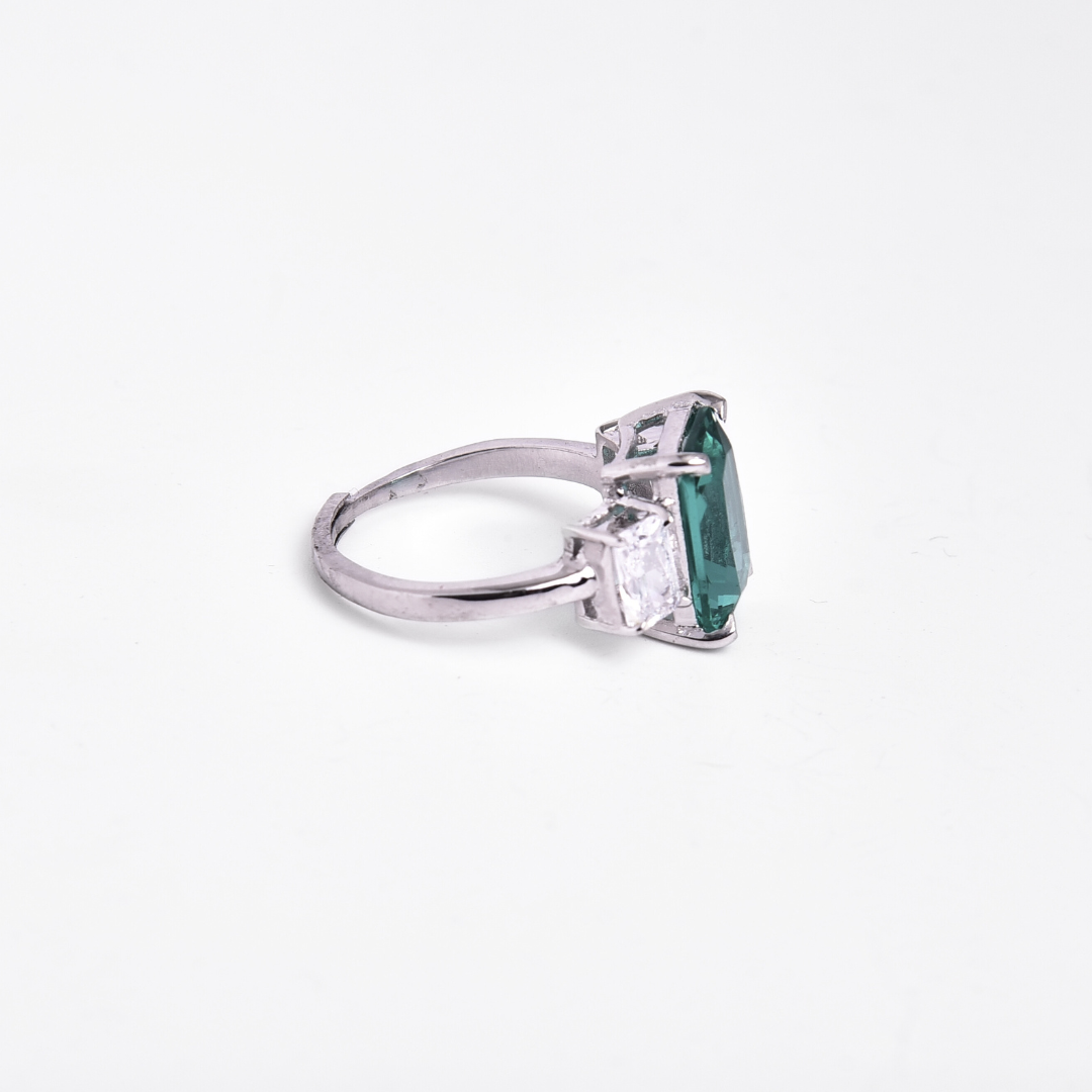 Deep Sea Radiance Ring Free Size / 5.59 g