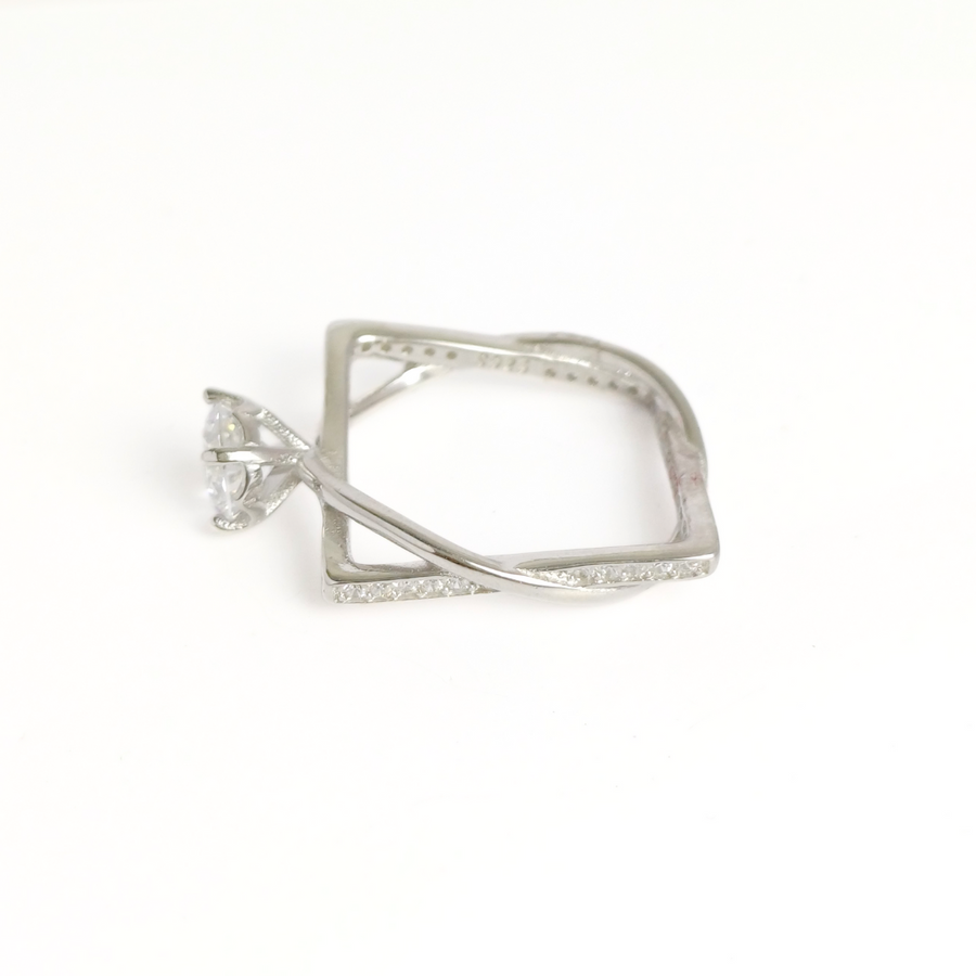 Defying Geometry Ring 16 mm / 3.3 g