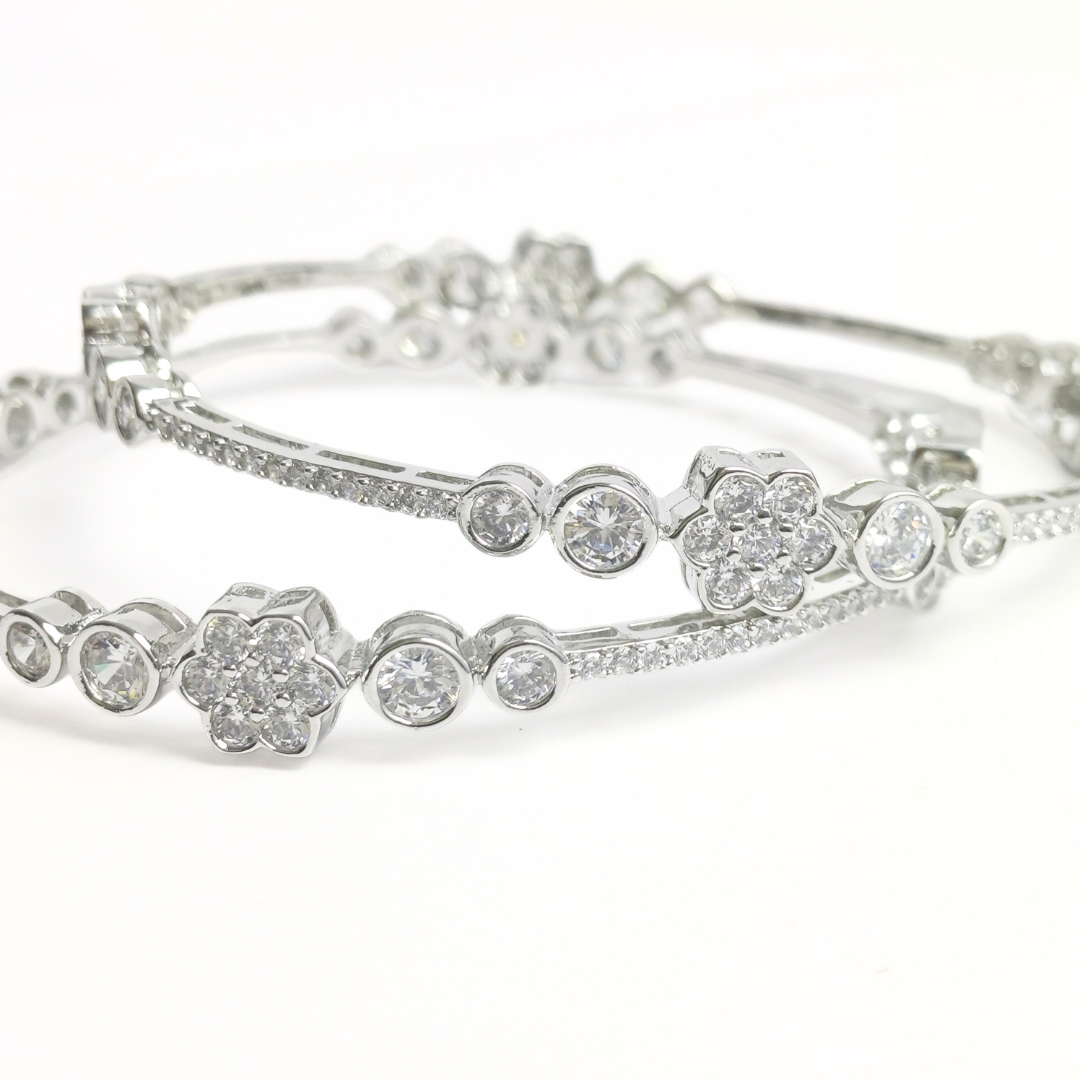 Dewdrop Daisy Bangles 63 mm / 30.32 g