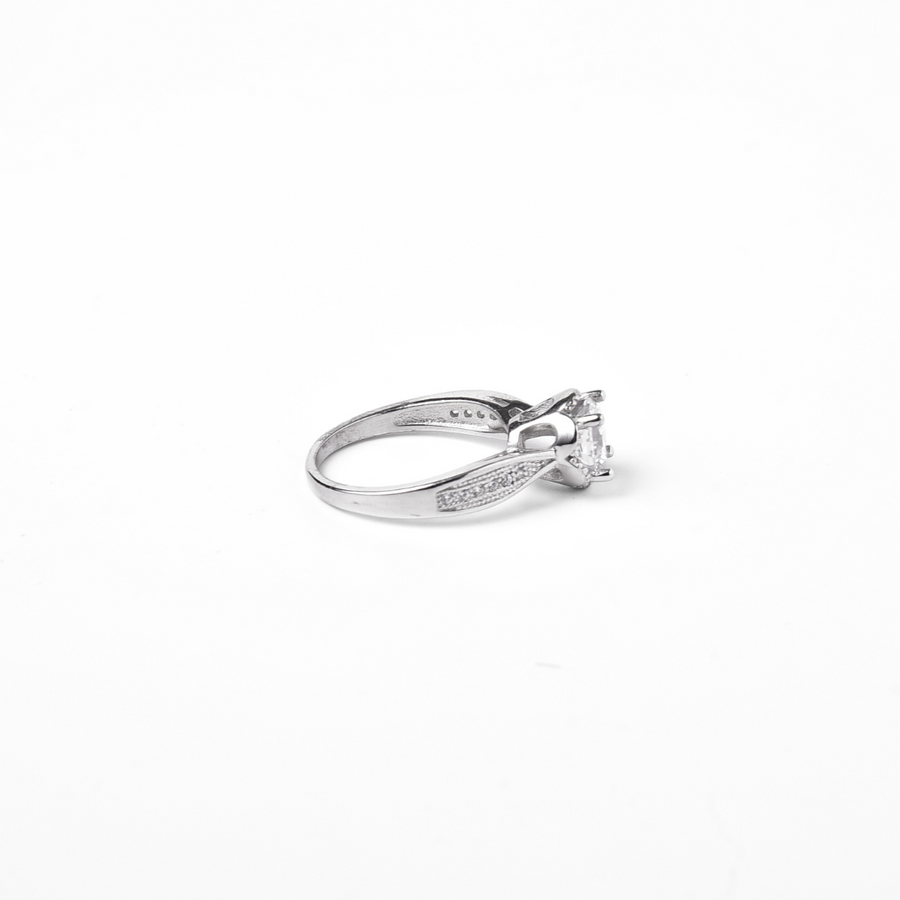Diamond Dewdrop Ring 14 mm / 5.7 g