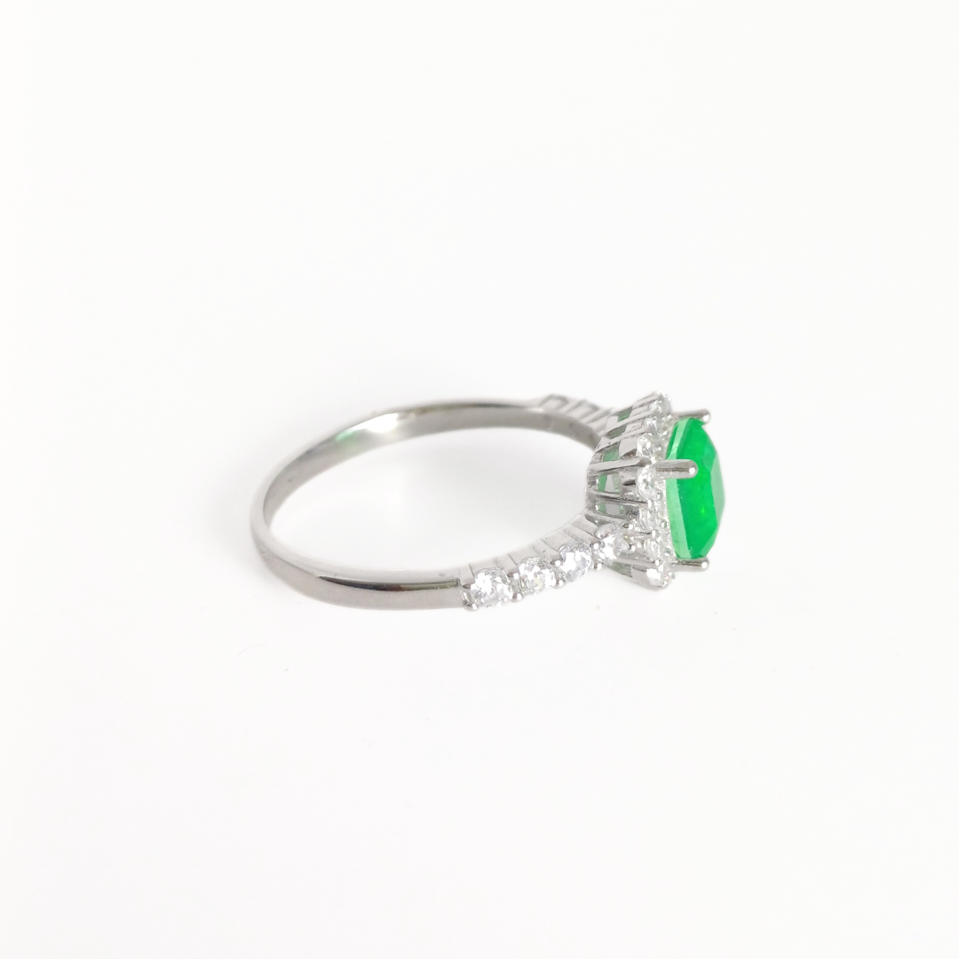 Emerald Echoes Ring 17 mm / 2.19 g