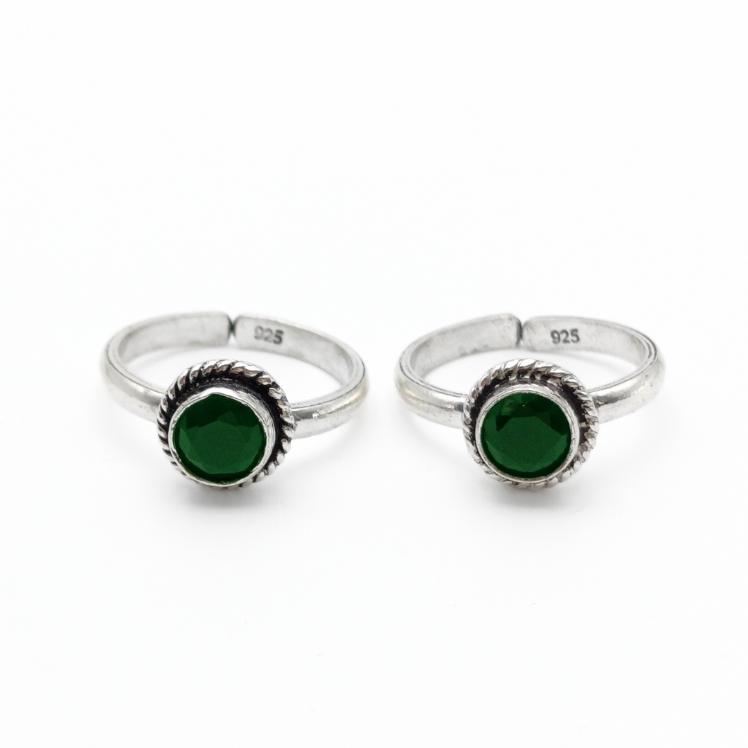 Emerald Elegance Toe Rings FREE Size / 5.24 g
