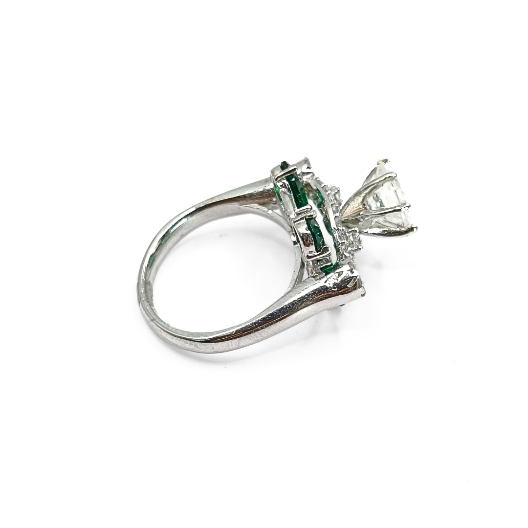 Emerald Empress Ring 15 mm / 7.88 g
