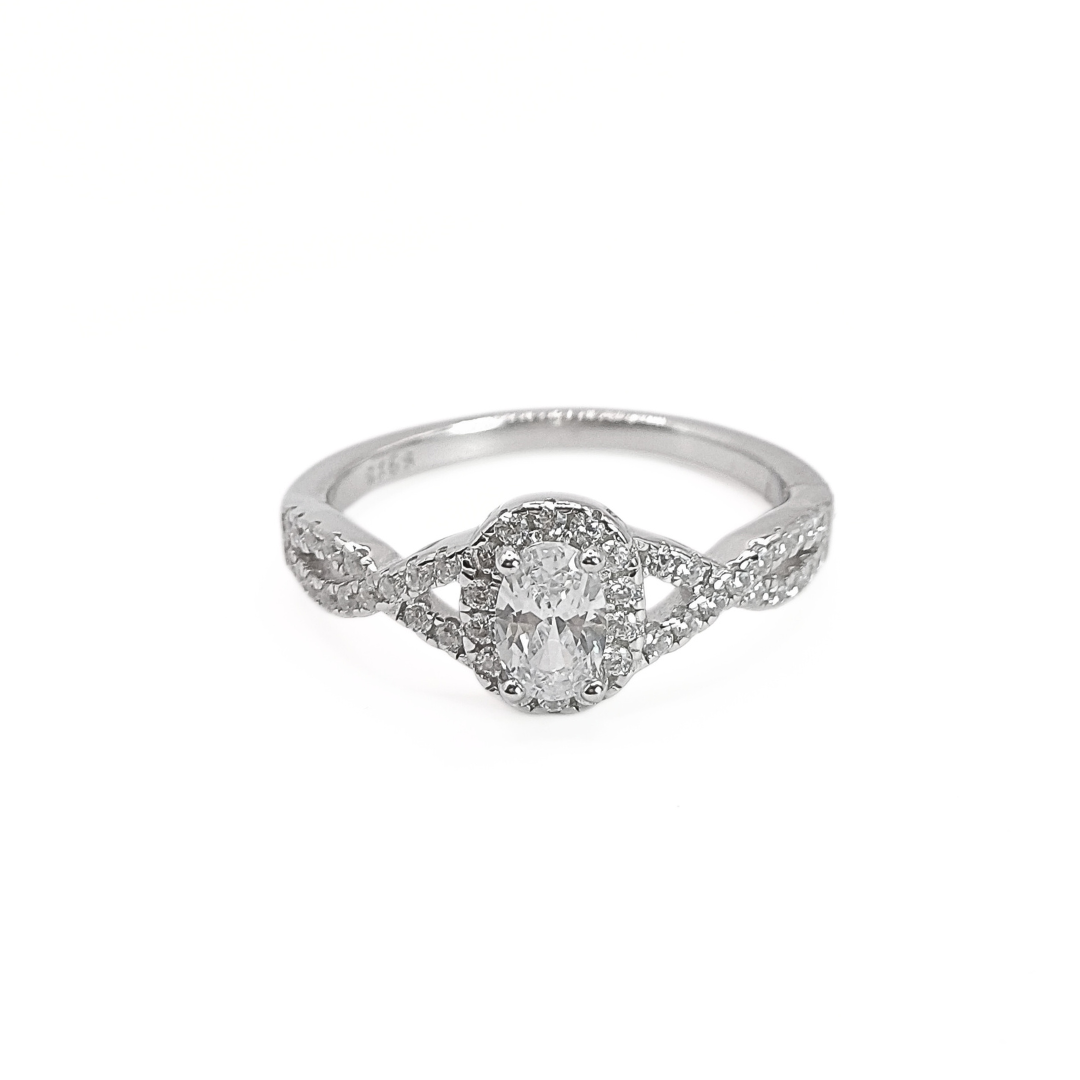 Enchanted Twist Ring 18 mm / 2.87 g