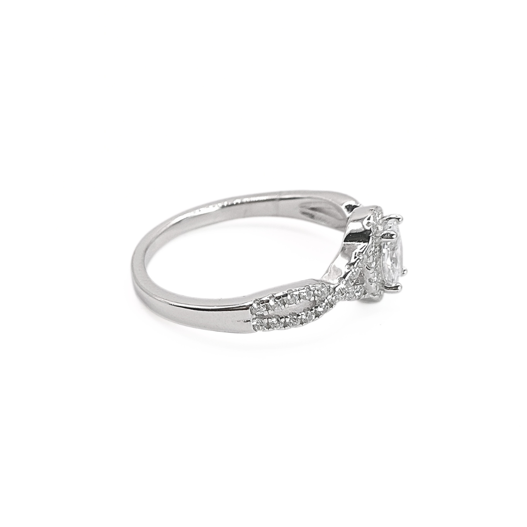 Enchanted Twist Ring 18 mm / 2.87 g
