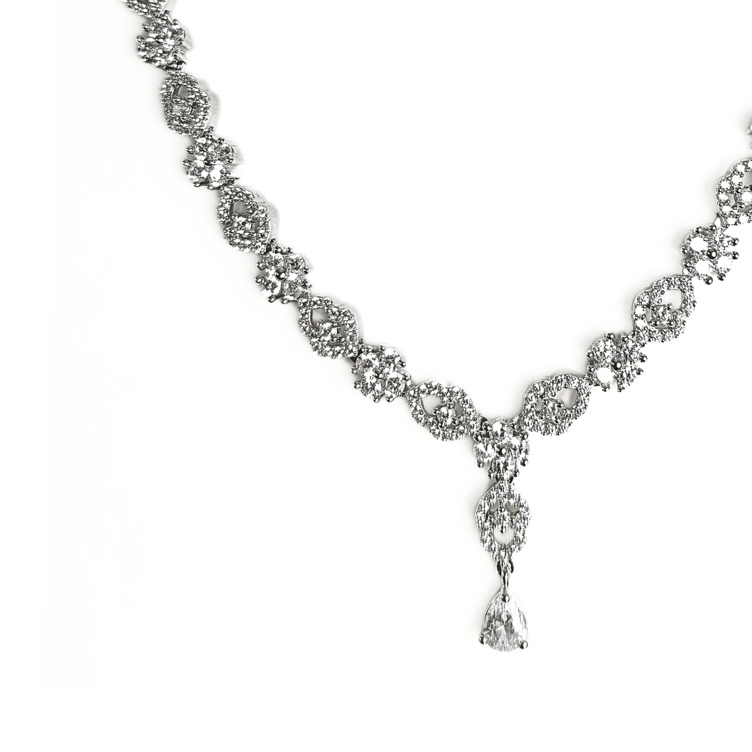 Enchanting Spark Necklace Set 25.16 g