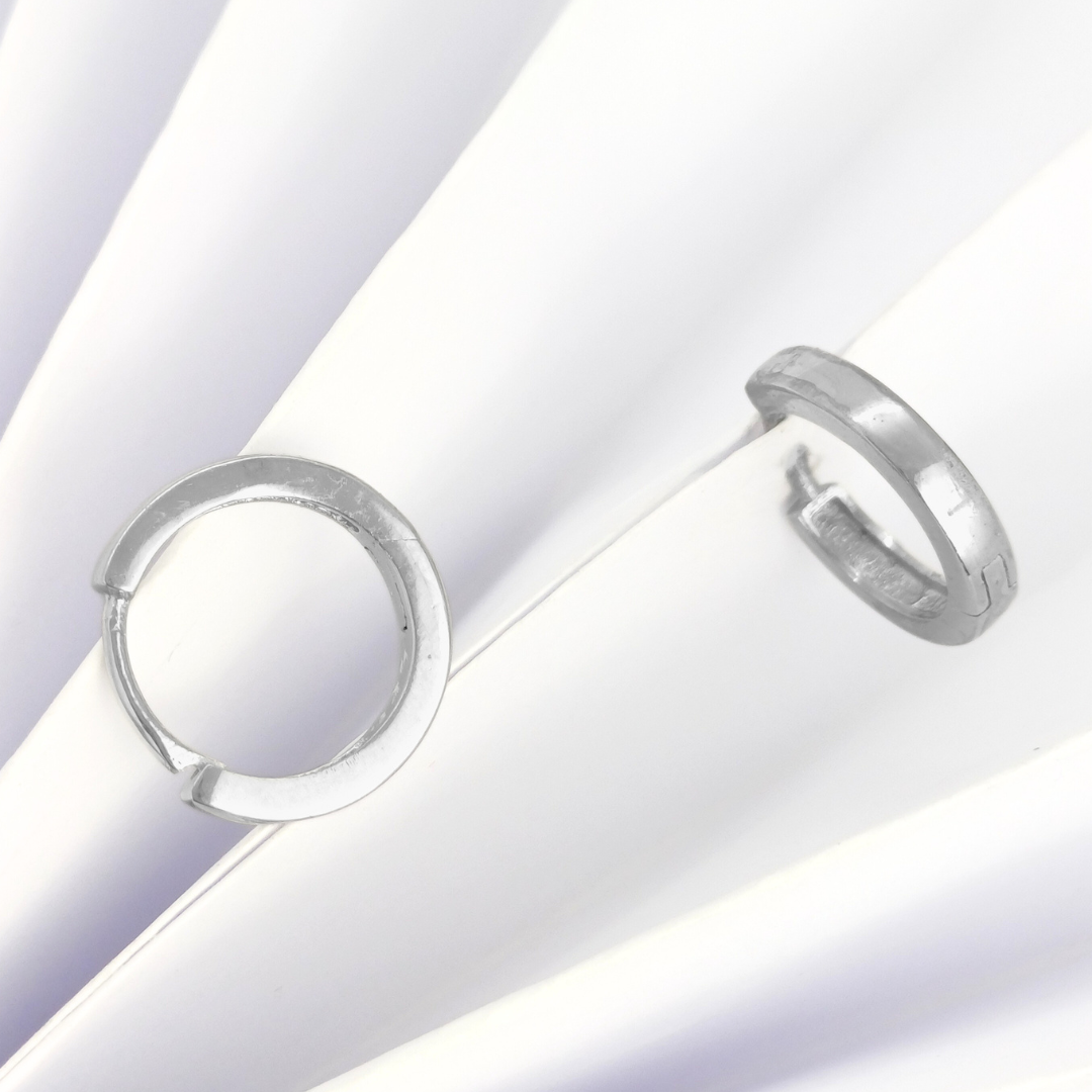 Everyday Elegance Hoops 2.71 g