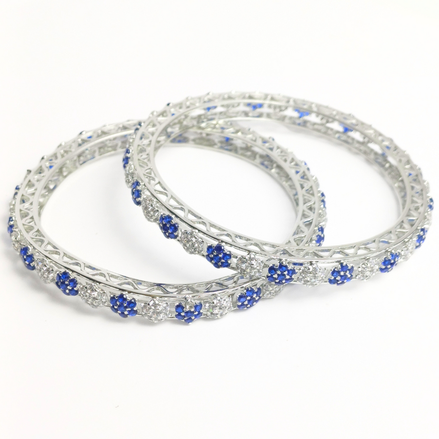 Frosted Bloom Bangles 63 mm / 37.13 g