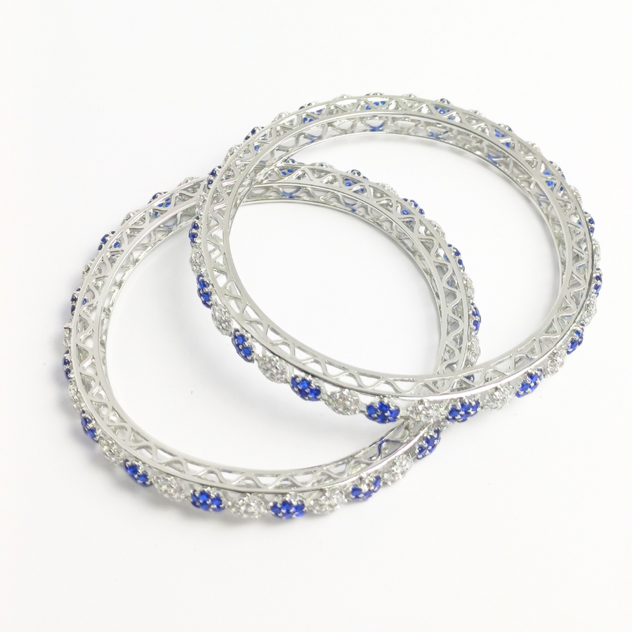 Frosted Bloom Bangles 63 mm / 37.13 g