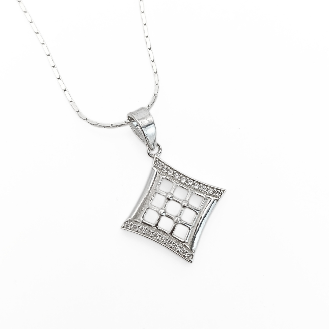 Geo-Sparkle Grid Pendant 2.28 g