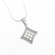 Geo-Sparkle Grid Pendant 2.28 g