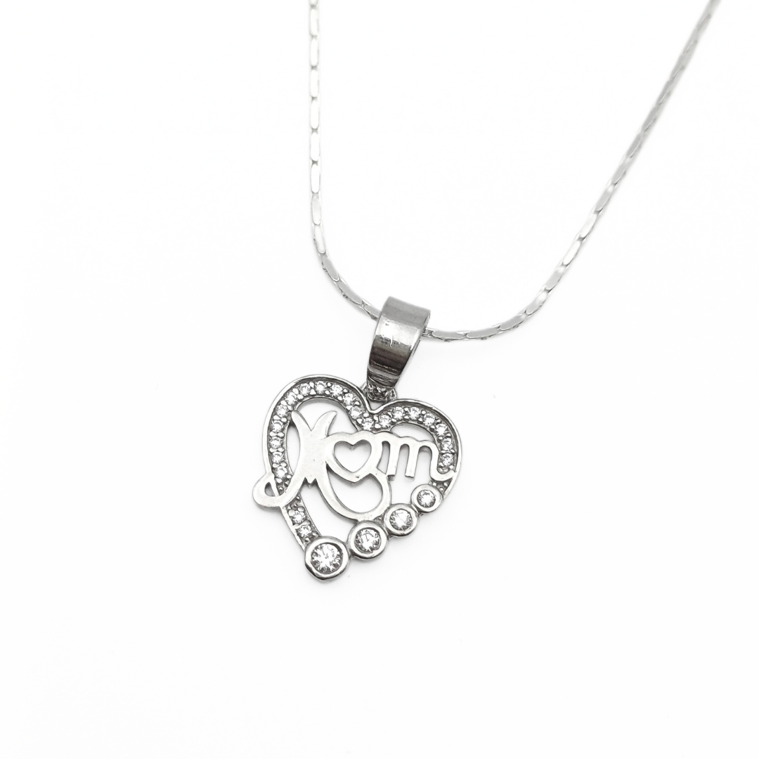 Heartfelt Mom Pendant 1.77 g