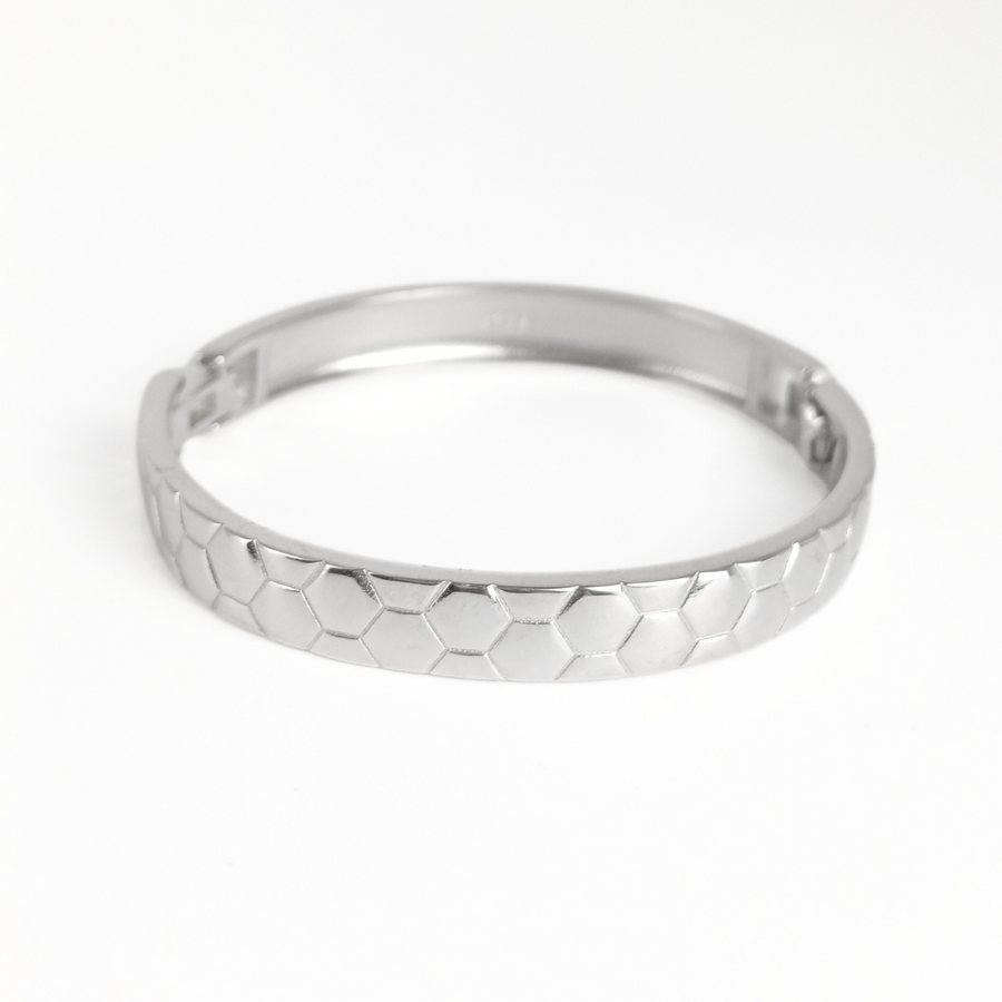Honey Bug Bangle 28 mm / 12.23 g