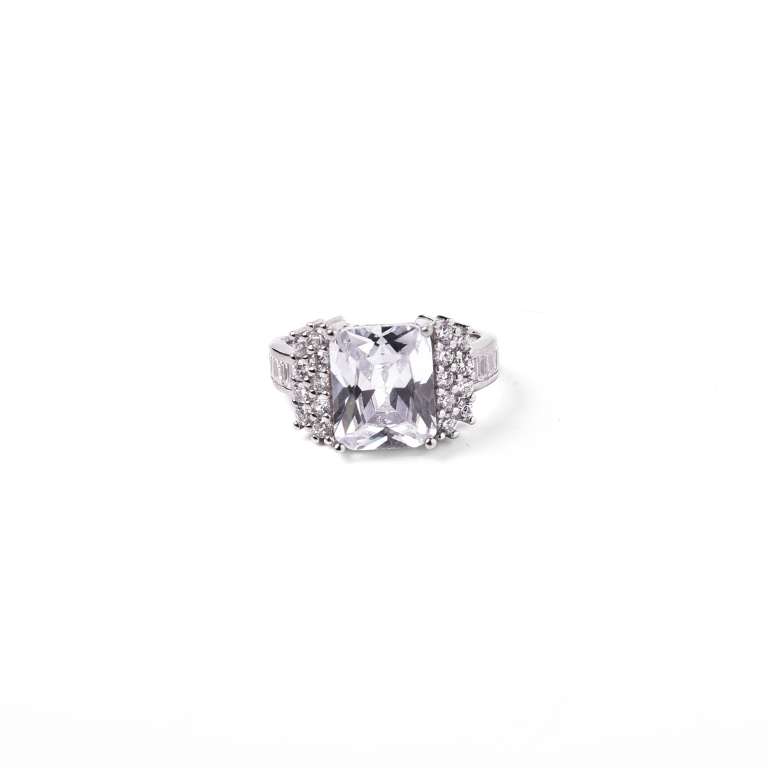 Imperial Frost Ring 15 mm / 3.79 g