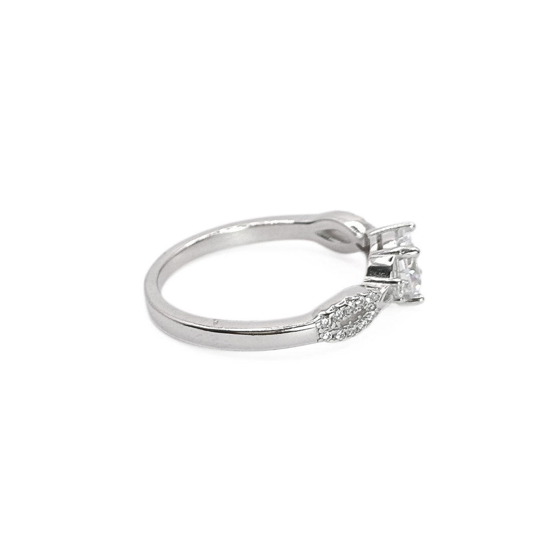 Infinity Bloom Ring 17 mm / 2.92 g