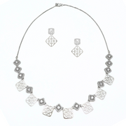 Lattice Sparkle Necklace Set 18.16 g