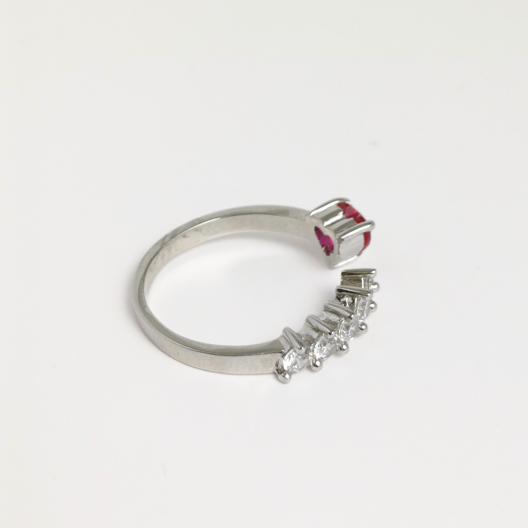 Love Bug Ring Free Size / 2.11 g