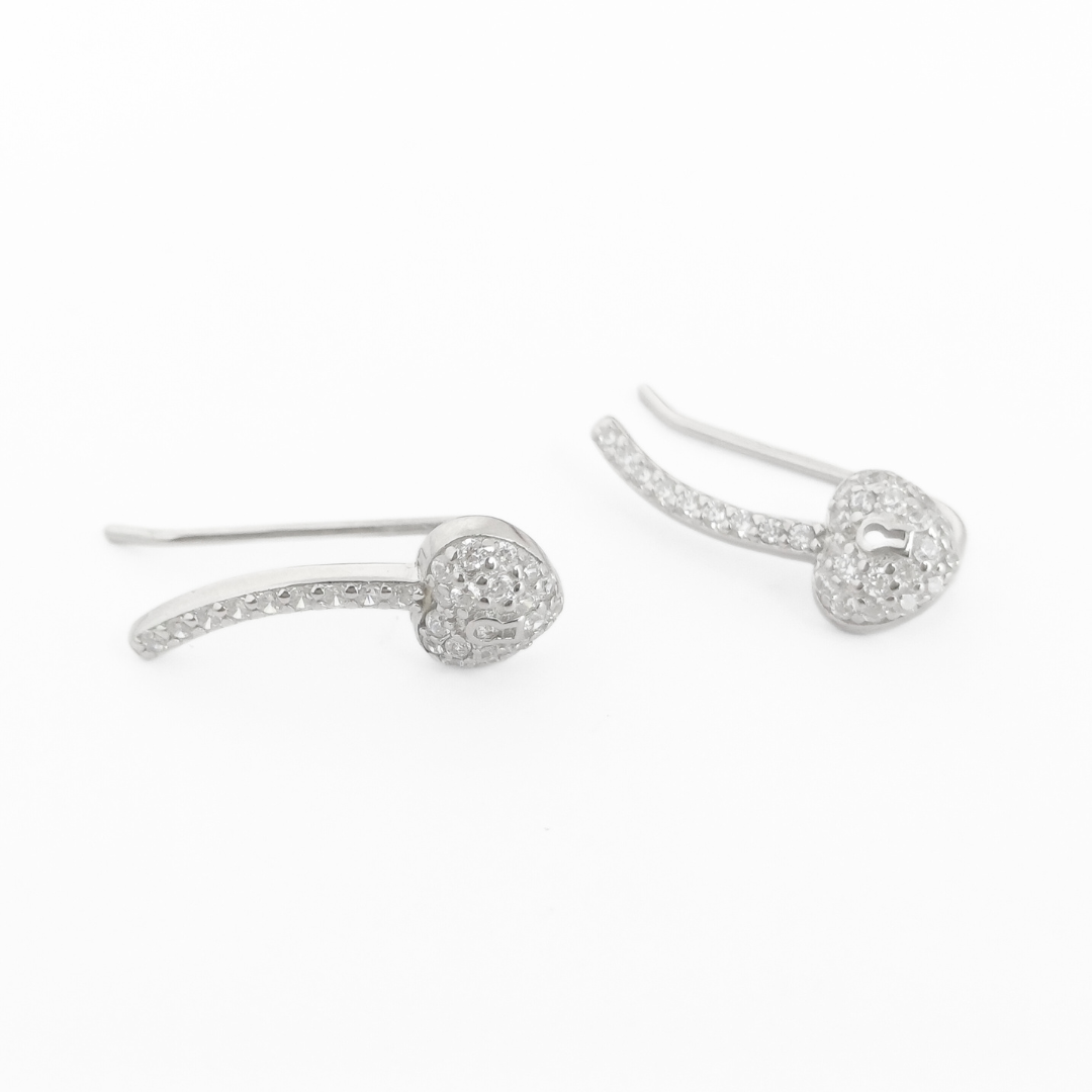 Love Curve Earcuffs Free Size