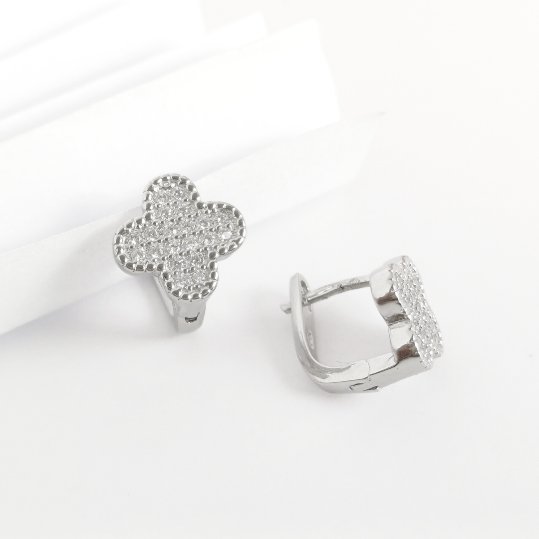 Lucky Clover Hoops 2.6 g