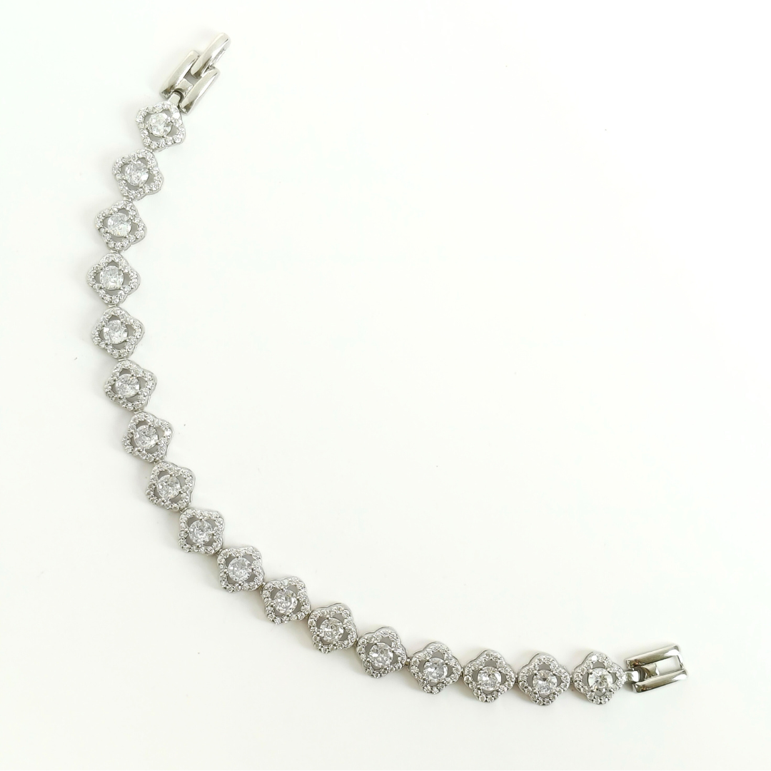 Lunar Glow Bracelet 178 mm