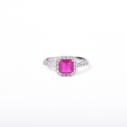 Magenta Majesty Ring 13 mm / 2.1 g