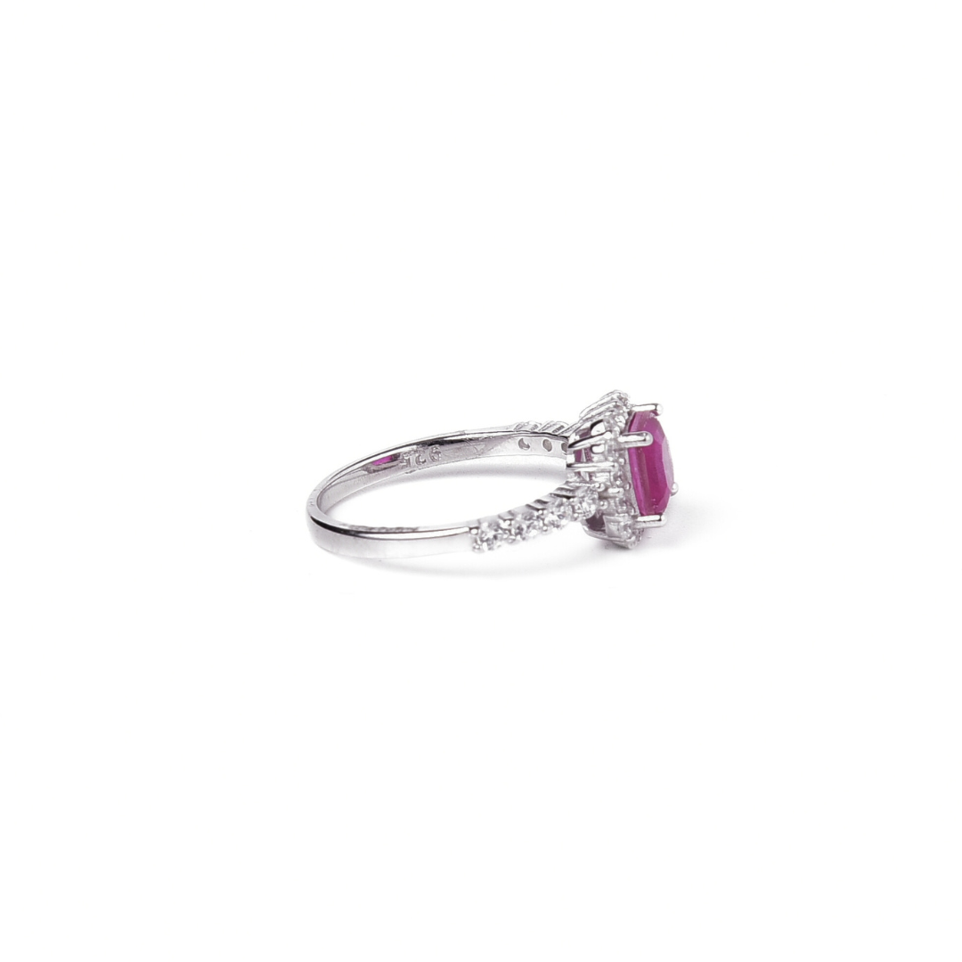 Magenta Majesty Ring 13 mm / 2.1 g