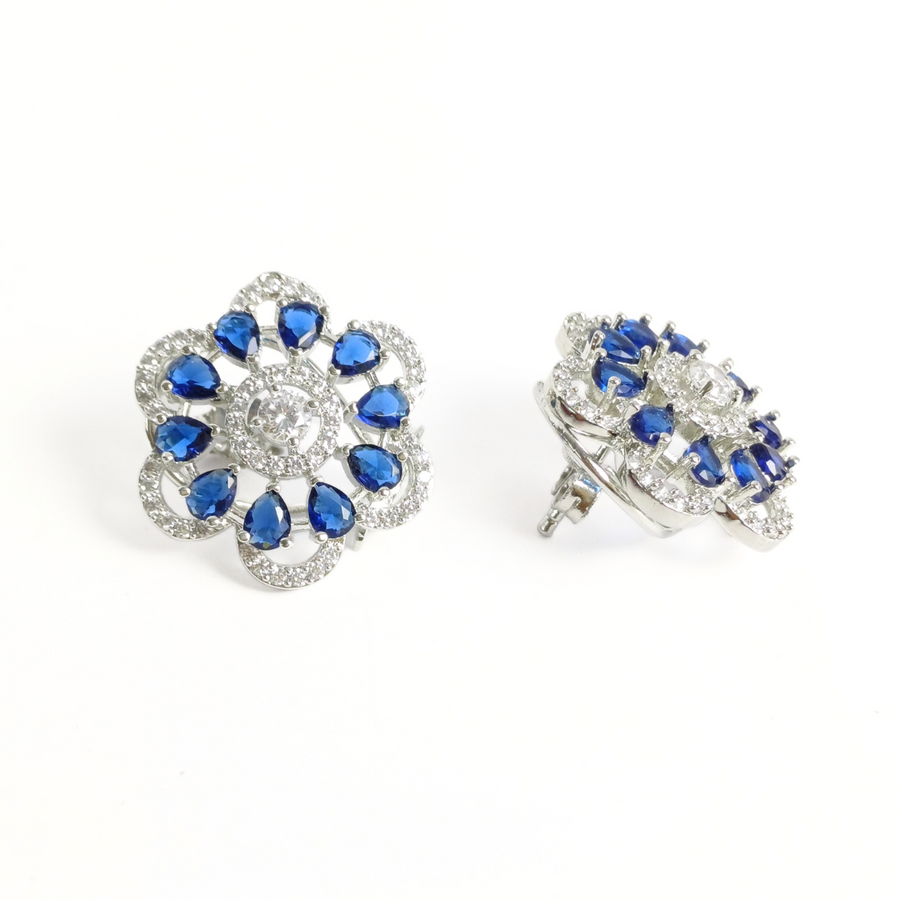 Midnight Petal Studs 7.68 g