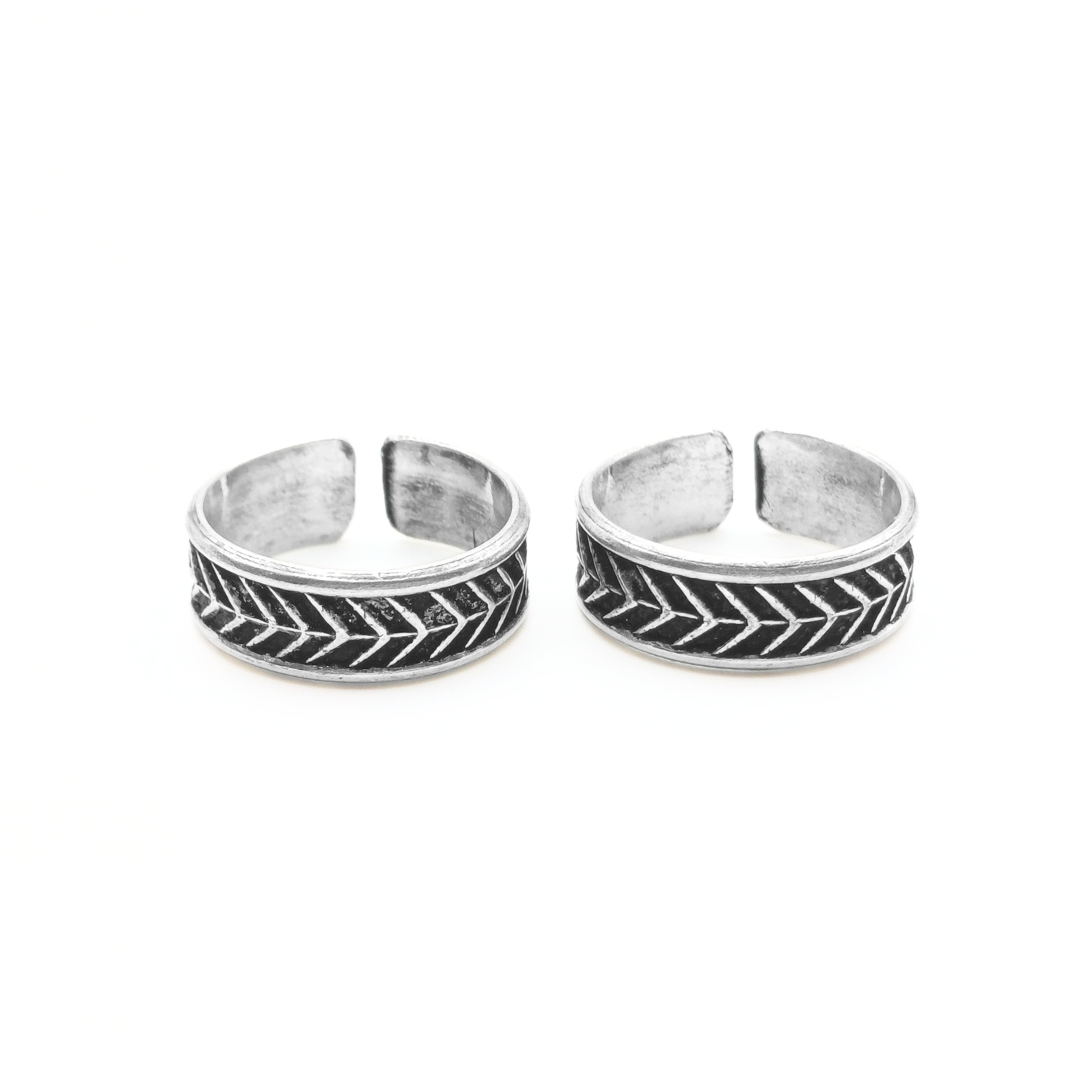 Modern Edge Toe Rings FREE Size / 4.56 g