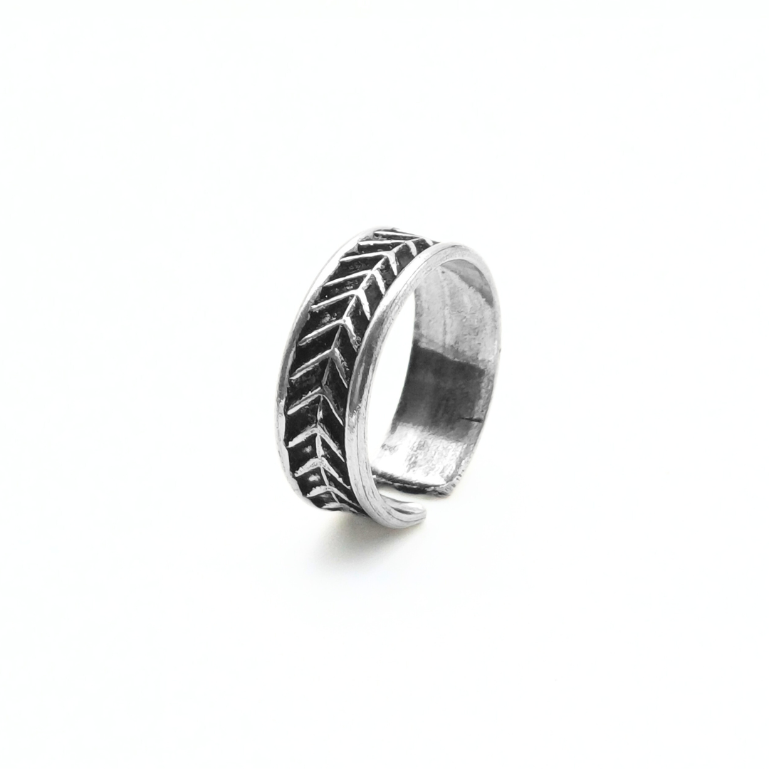 Modern Edge Toe Rings FREE Size / 4.56 g