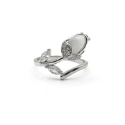 Moonpetal Ring Free Size / 2.19 g