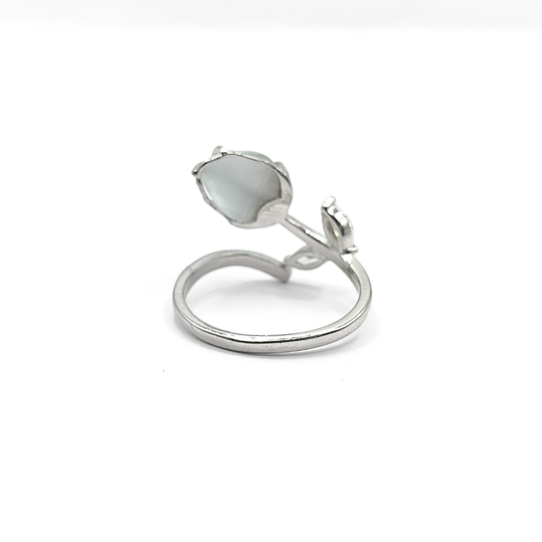 Moonpetal Ring Free Size / 2.19 g