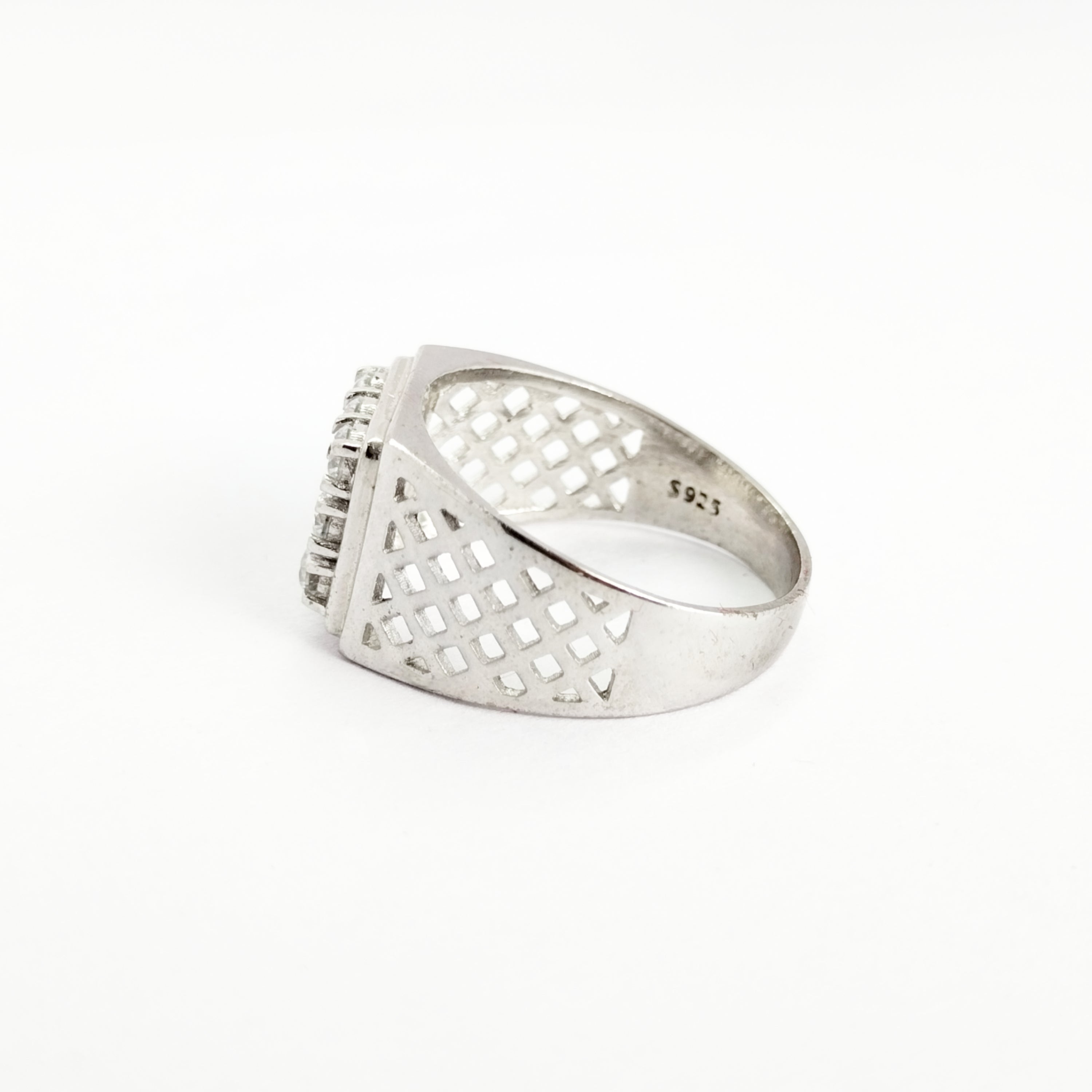 Ninth Cloud Ring 19 mm / 5.37 g