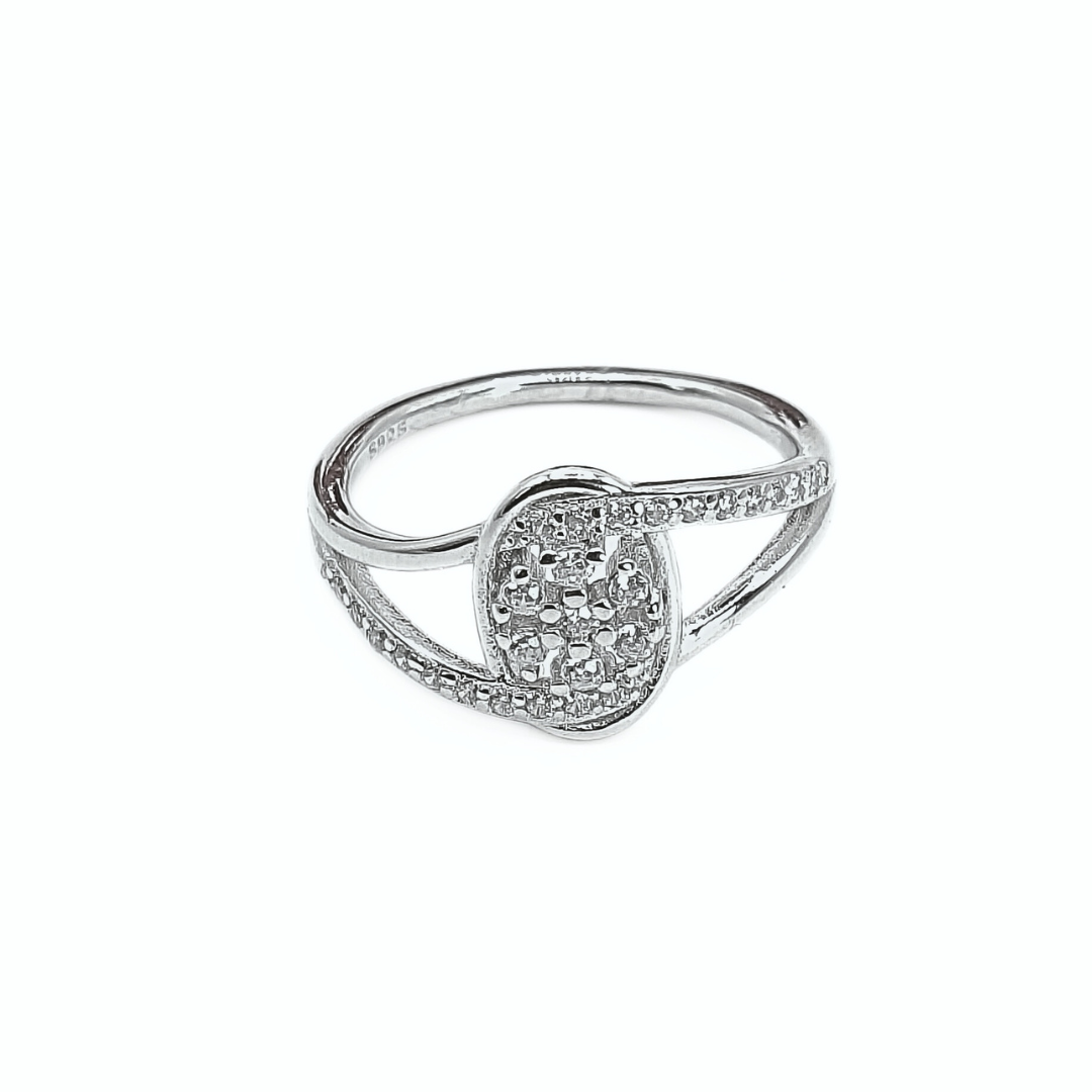 Oval Sparkle Ring 10 mm / 1.86 g