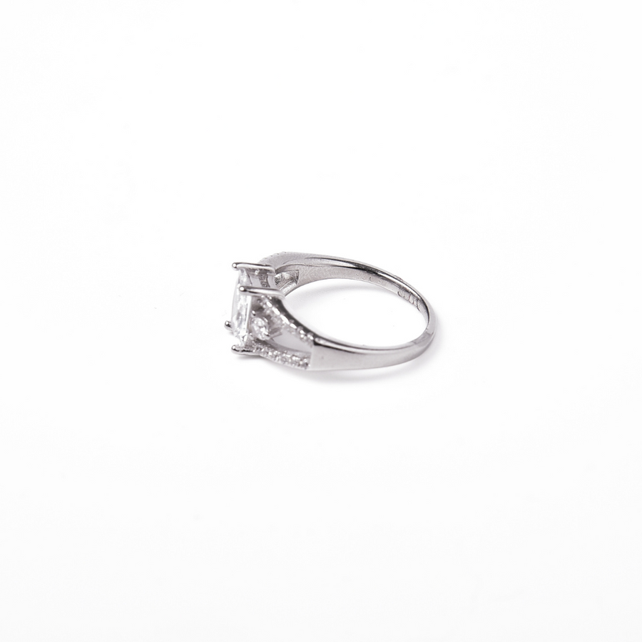 Radiant Edge Ring 12 mm / 3.06 g