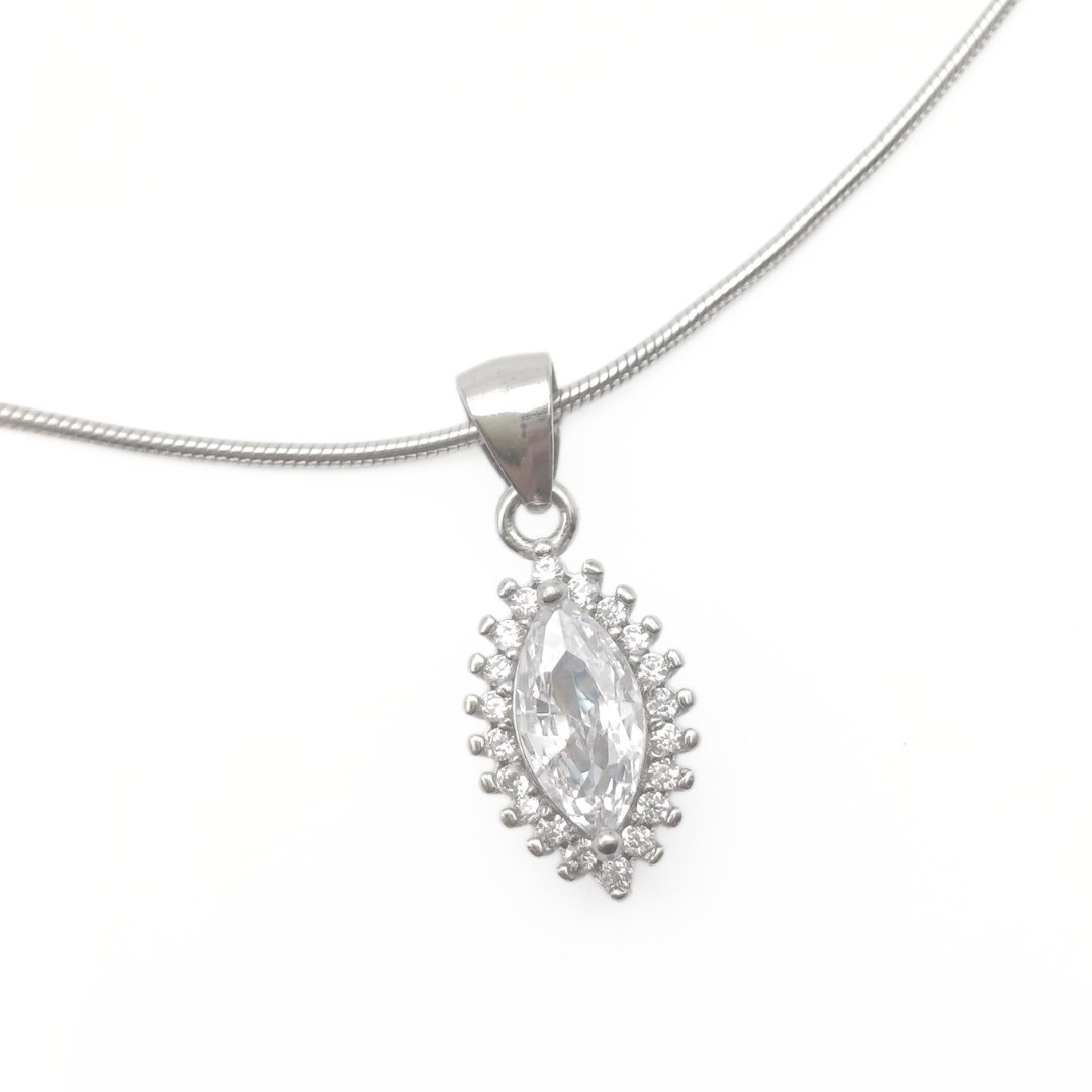 Radiant Oval Halo Chain Set 9.56 g