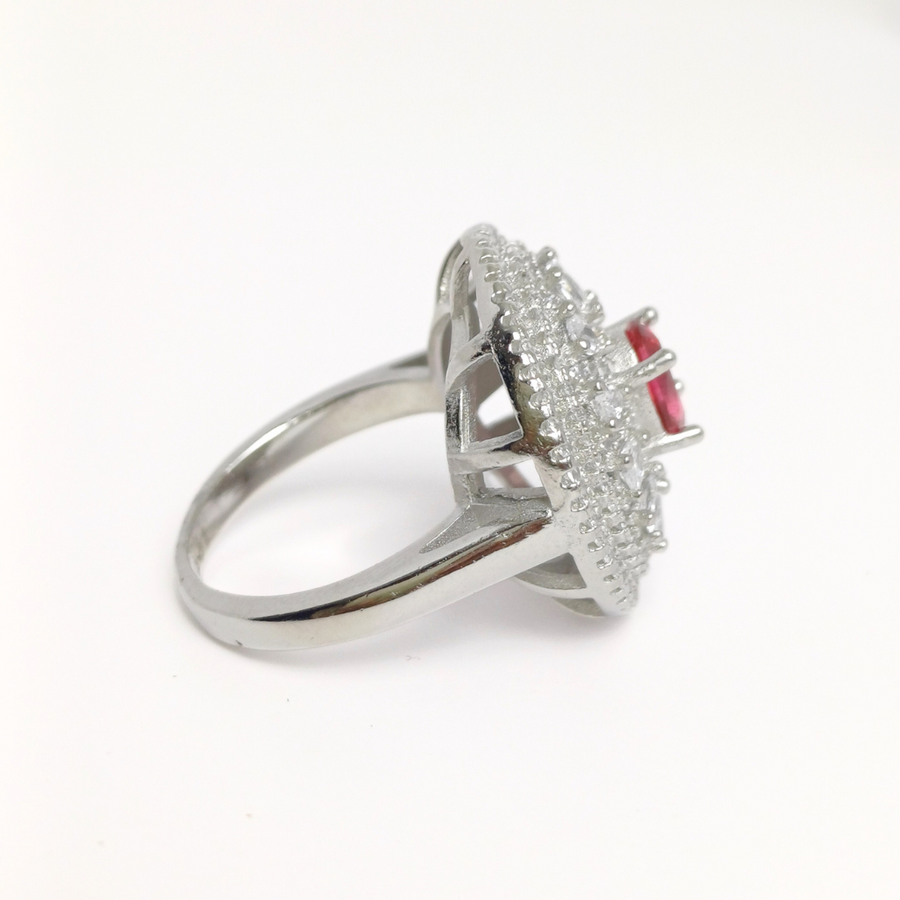 Radiant Red Ring 12 mm / 7.86 g