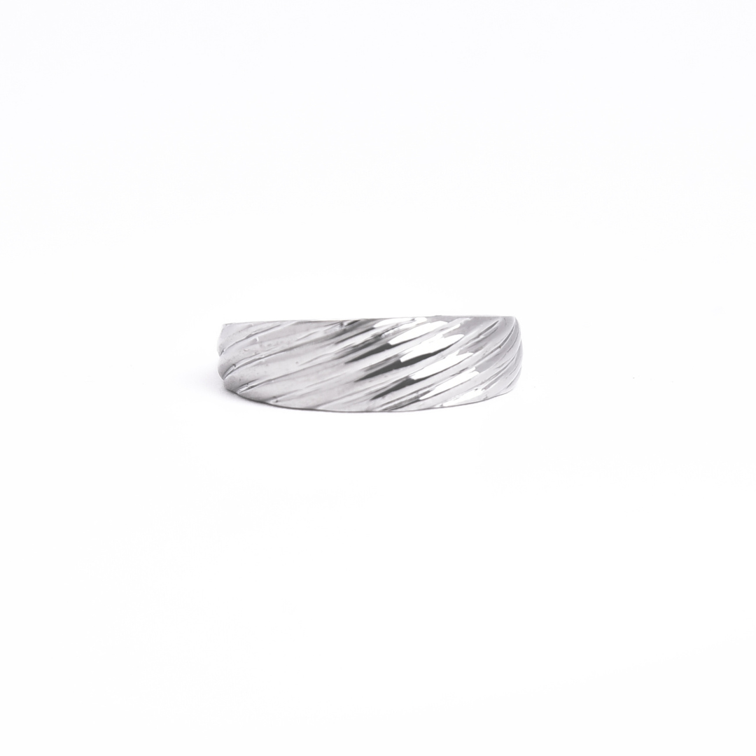 Rippling Tide Ring 21 mm / 4.54 g