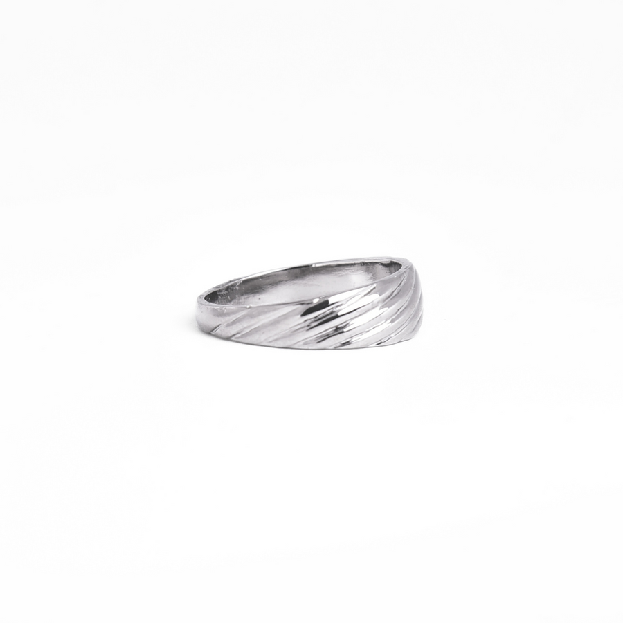 Rippling Tide Ring 21 mm / 4.54 g